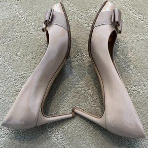 Salvatore Ferragamo Patent Leather Vara Bow Pump Shoe, Brand Size 7.0